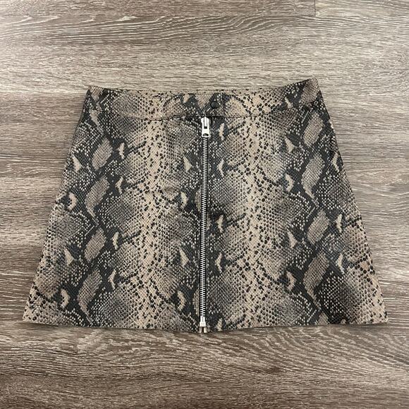 AllSaints Lena Oba Snake Embossed Leather Mini Skirt US 6 Faux Python Zip Front - Picture 15 of 15